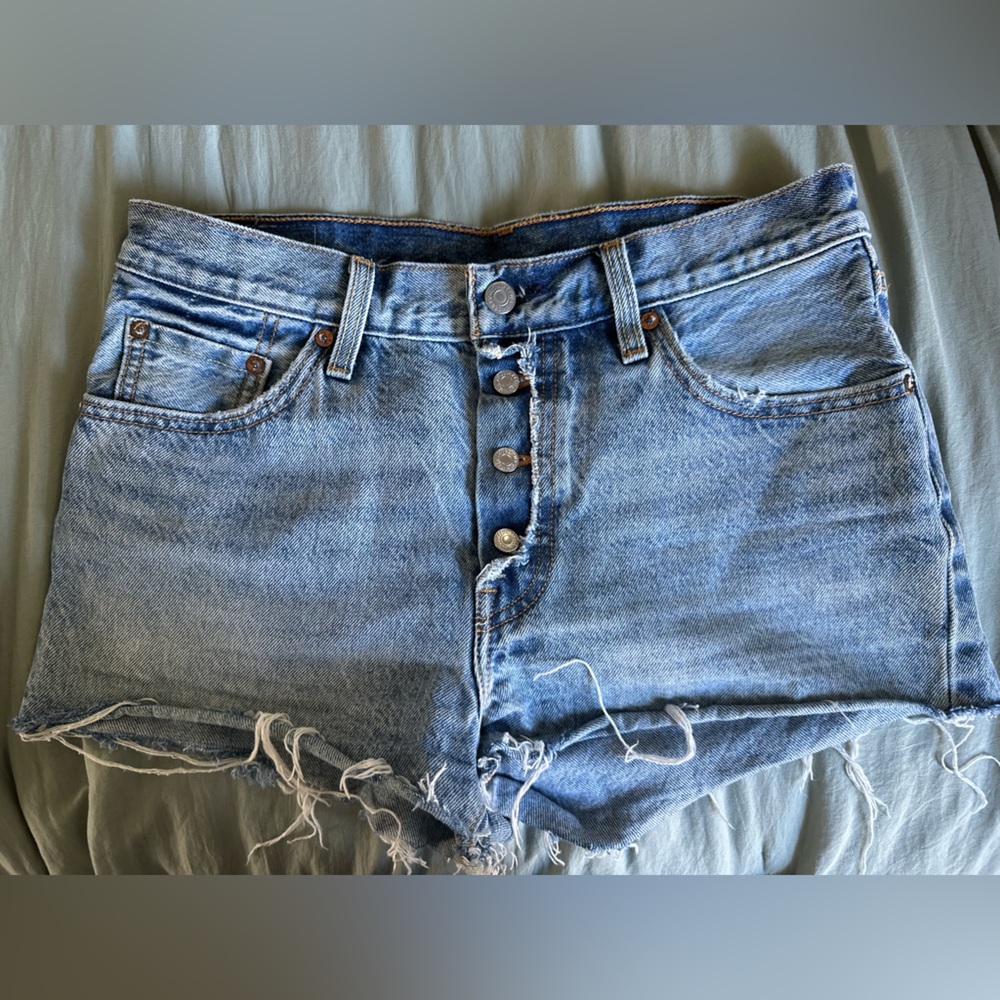 Levi shorts